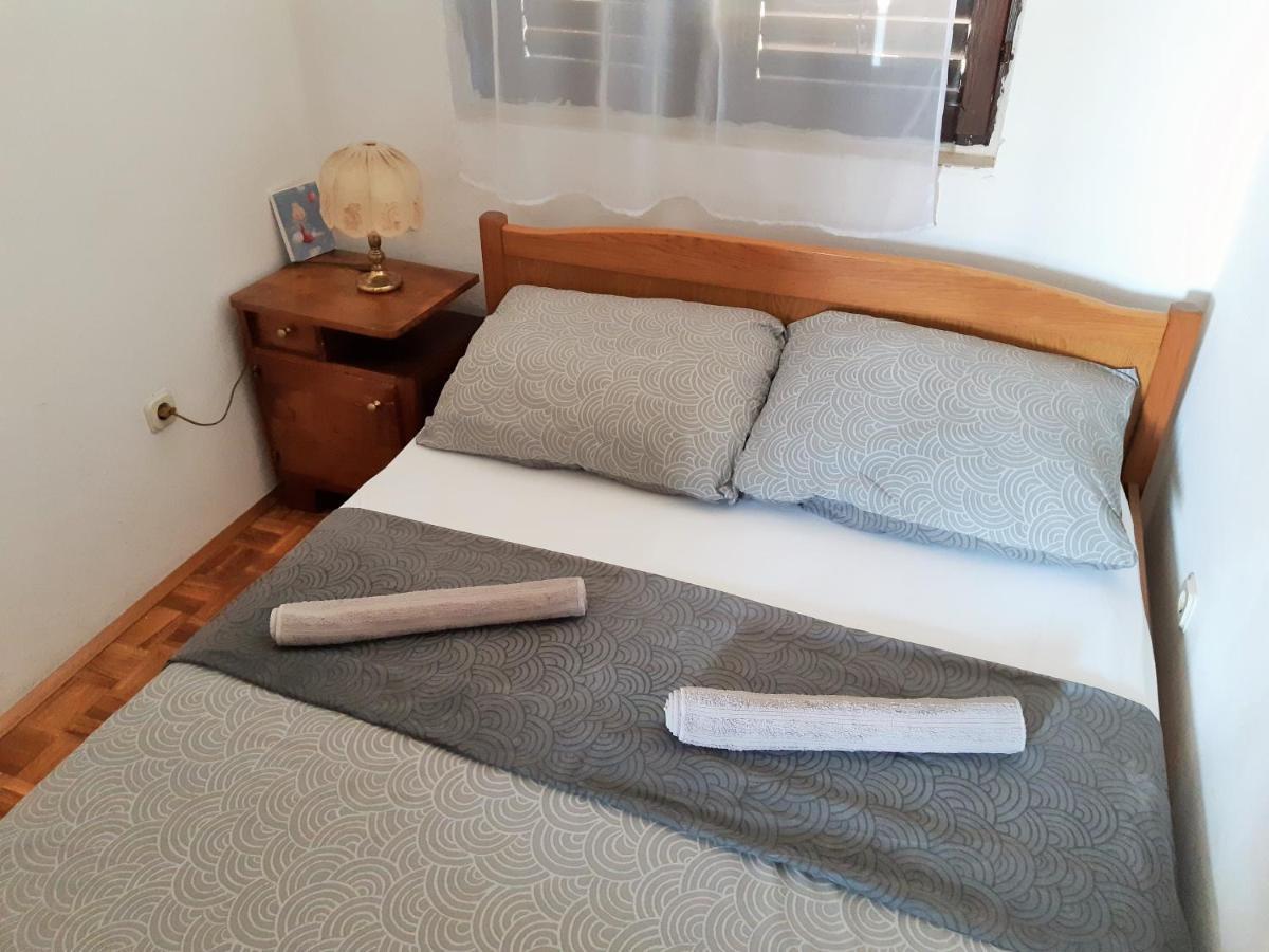 Dalmatino Apartmani Вир Екстер'єр фото
