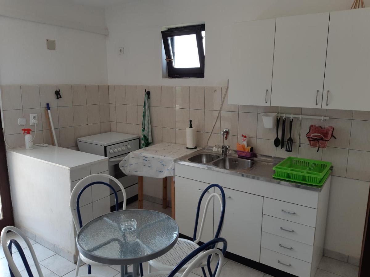 Dalmatino Apartmani Вир Екстер'єр фото