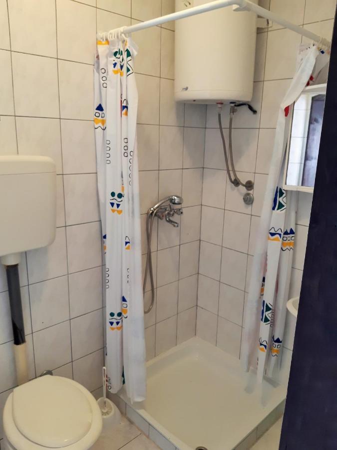 Dalmatino Apartmani Вир Екстер'єр фото