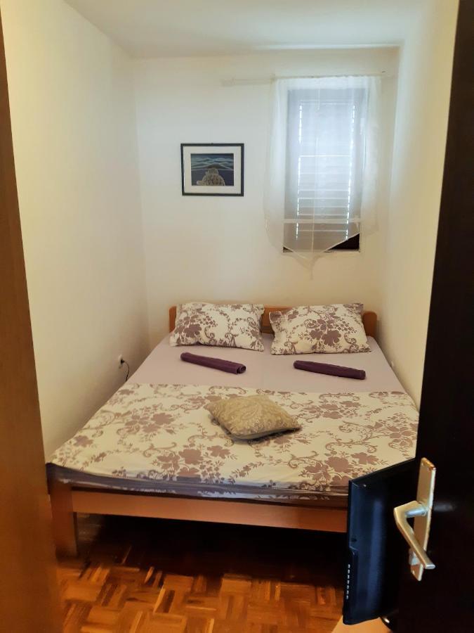 Dalmatino Apartmani Вир Екстер'єр фото