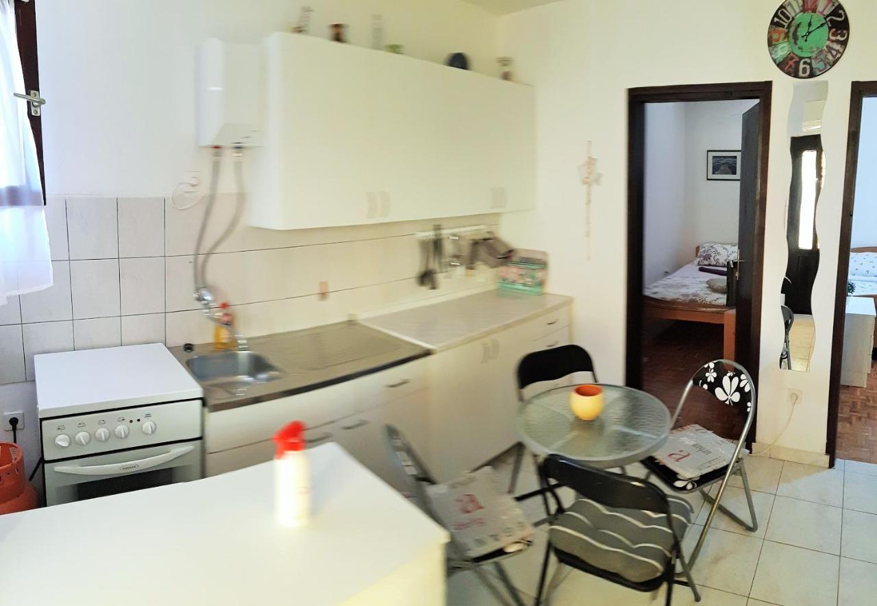 Dalmatino Apartmani Вир Екстер'єр фото